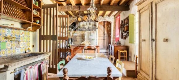 13 bedrooms Villa in Lucca, Italy No. 102372 15