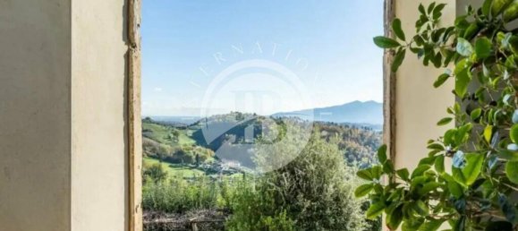 13 bedrooms Villa in Lucca, Italy No. 102372 7