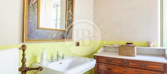 13 bedrooms Villa in Lucca, Italy No. 102372 31
