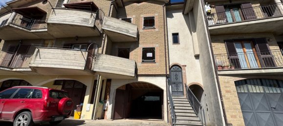 6 rooms House in Canepina, Italy No. 118232 3