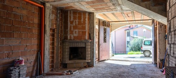 6 rooms House in Canepina, Italy No. 118232 8