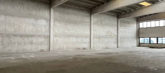 1 room Warehouse in Mantua, Italy No. 343493 3