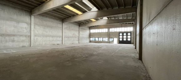 1 room Warehouse in Mantua, Italy No. 343493 4