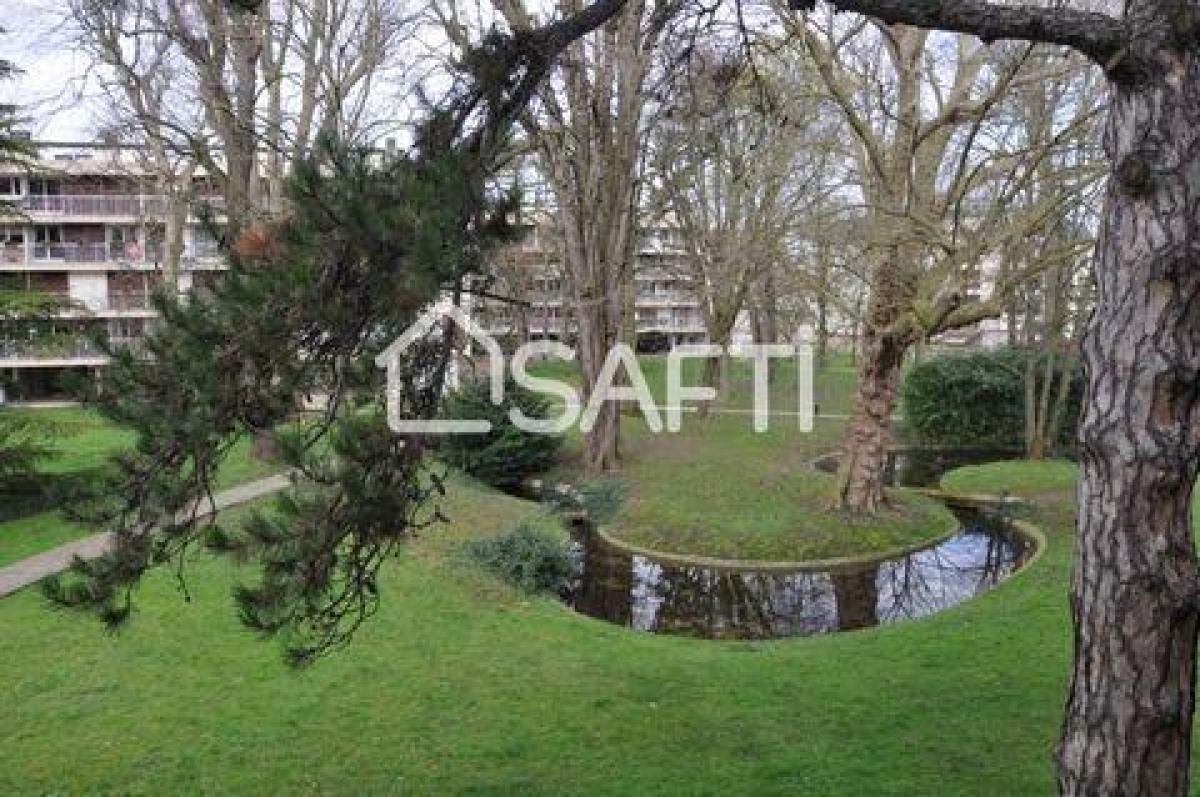 2 غرف نوم شقة في Bry-sur-Marne, France رقم 23590