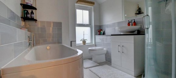 3 bedrooms Commercial property in Canterbury, United Kingdom No. 10837 25