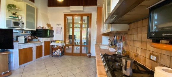 4 bedrooms House in Montelupo Fiorentino, Italy No. 352640 8