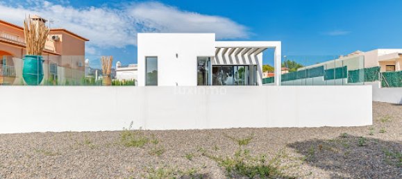 3 Schlafzimmer Villa in La Nucia, Spain, Nr. 141743 4