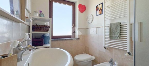 2 غرف نوم فيلا في Manziana, Italy رقم 310086 17