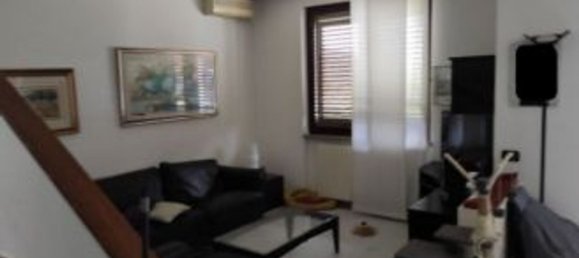 Дом с 4 комнатами в Бернареджо, Италия № 7777 2