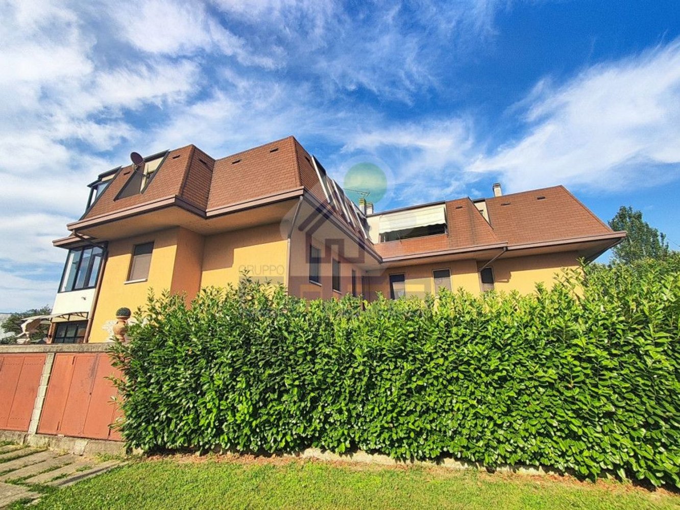 Квартира с 6 комнатами в Весковато, Италия № 112384