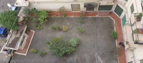 5 rooms Apartment in Palermo, Italy No. 74069 16