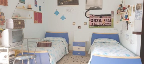 5 rooms Apartment in Palermo, Italy No. 74069 12