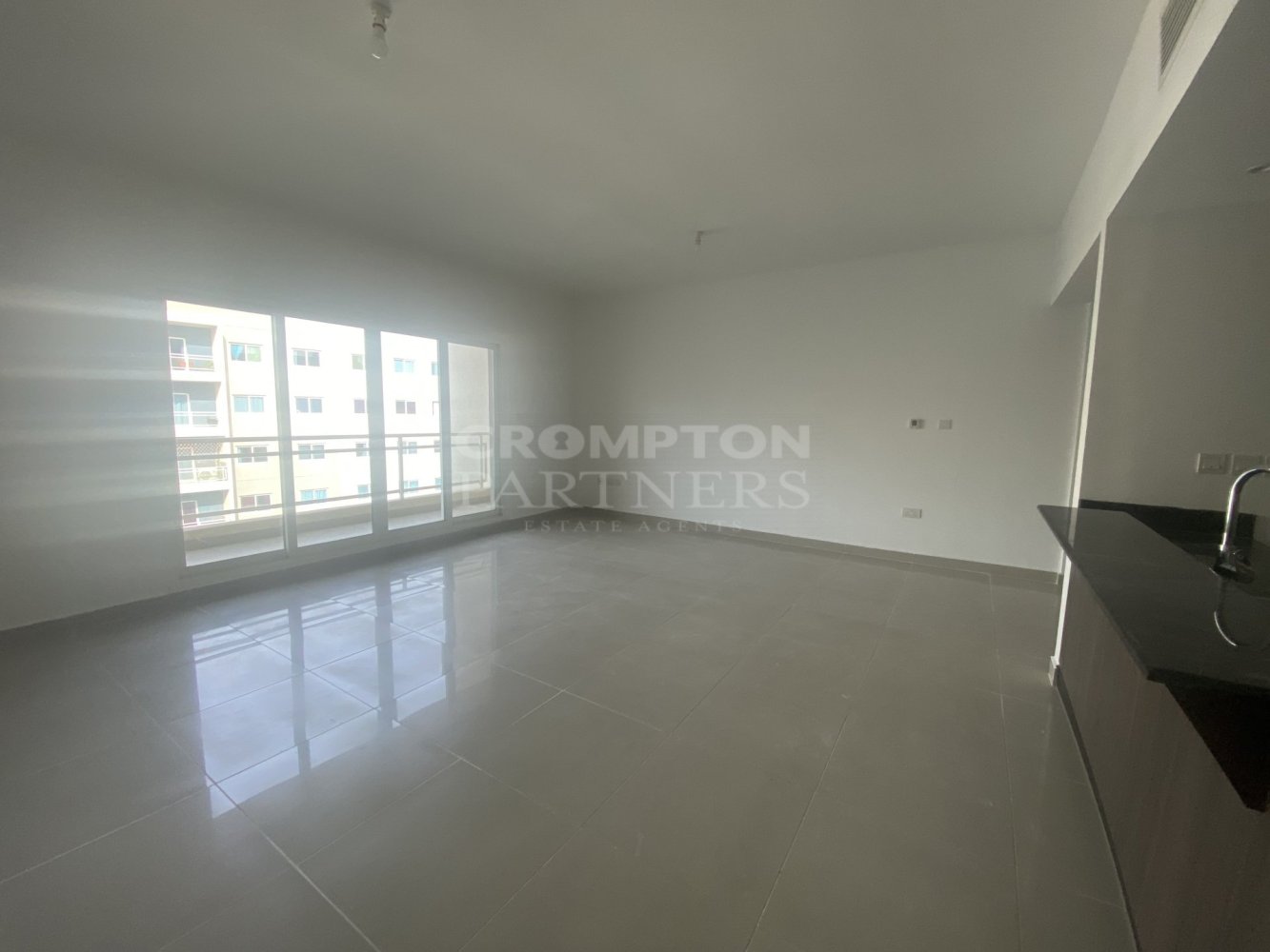 Apartamento de 2 dormitorios en Al Reef, UAE No. 67118