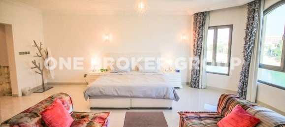 4 bedrooms Villa in Palm Jumeirah, UAE No. 227 14