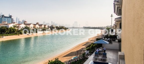4 bedrooms Villa in Palm Jumeirah, UAE No. 227 4