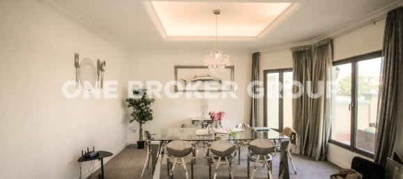 4 bedrooms Villa in Palm Jumeirah, UAE No. 227 8