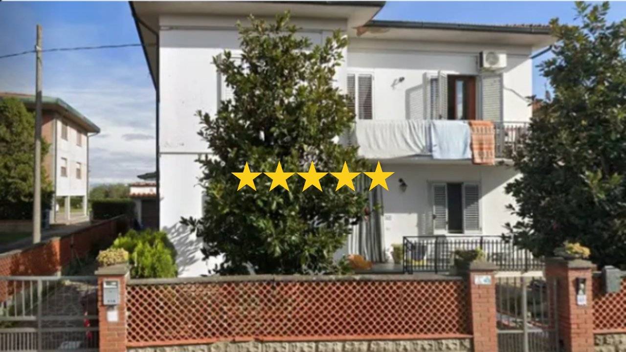 6 bedrooms Apartment in Fucecchio, Italy No. 190132