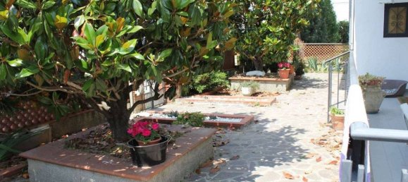 6 bedrooms Apartment in Fucecchio, Italy No. 190132 7