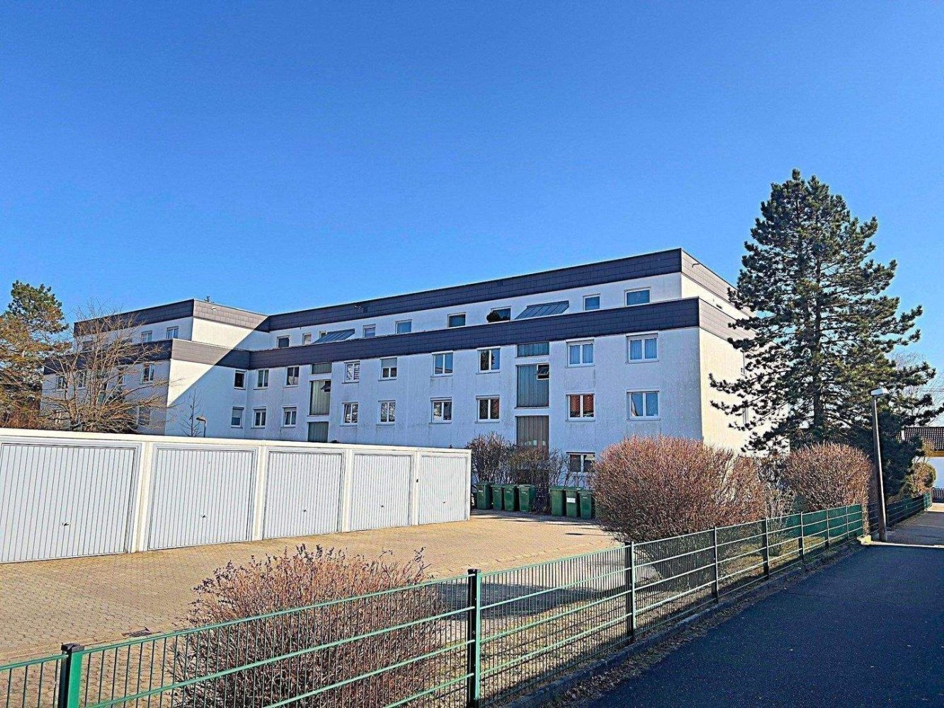 Apartamento de 3 habitaciónes en Roth, Germany No. 257903