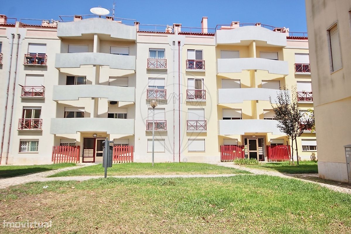 3 bedrooms Apartment in Cascais, Portugal No. 323885