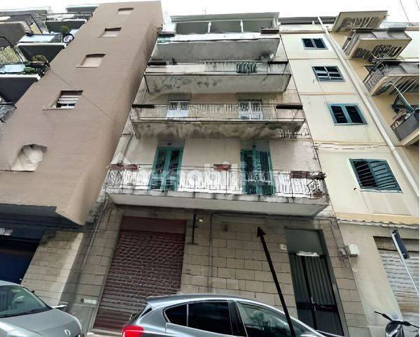 3 Schlafzimmer Wohnung in Messina, Italy, Nr. 223591
