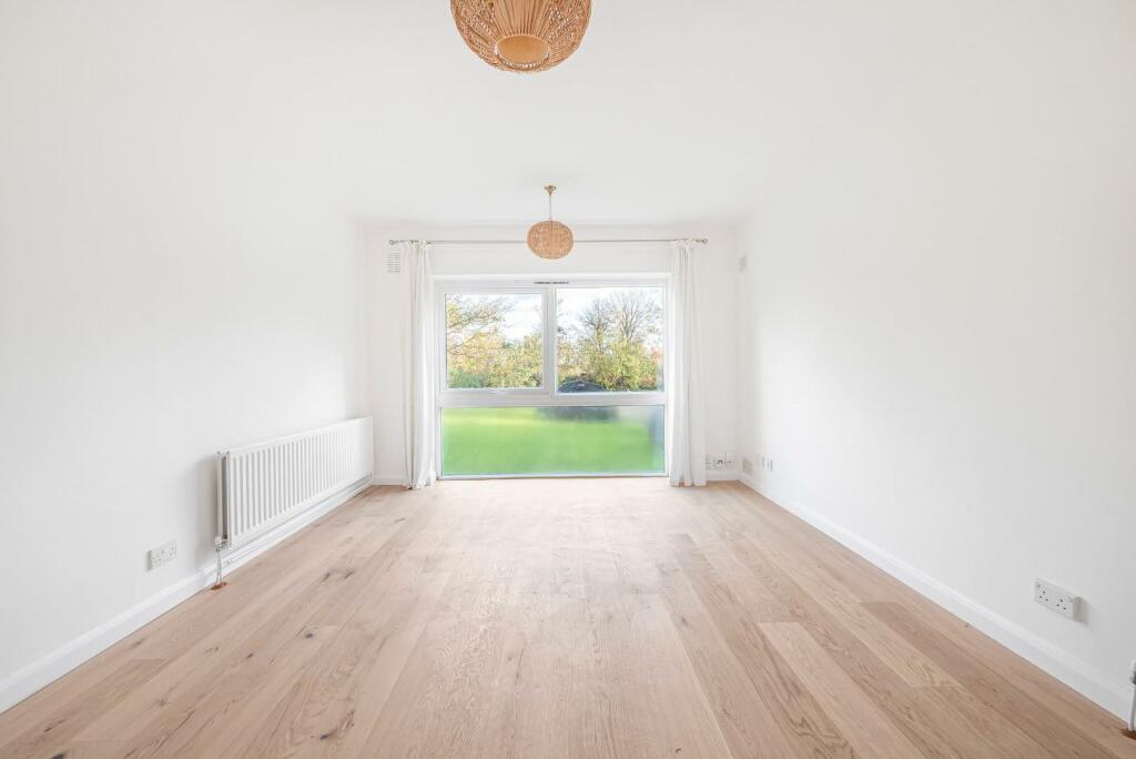 1 bedroom Apartment in London, United Kingdom No. 12440