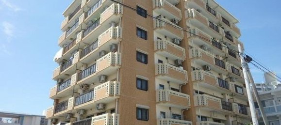 4 bedrooms Apartment in Okinawa, Japan No. 3531 2