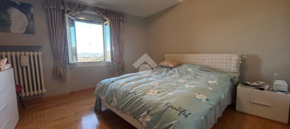 5 rooms Apartment in Perugia, Italy No. 173820 6