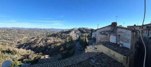 5 rooms Apartment in Perugia, Italy No. 173820 13