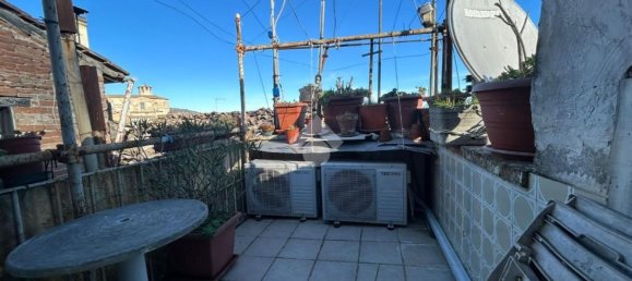 5 rooms Apartment in Perugia, Italy No. 173820 11