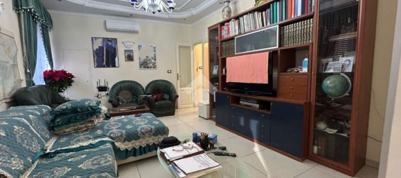 5 rooms Apartment in Perugia, Italy No. 173820 2