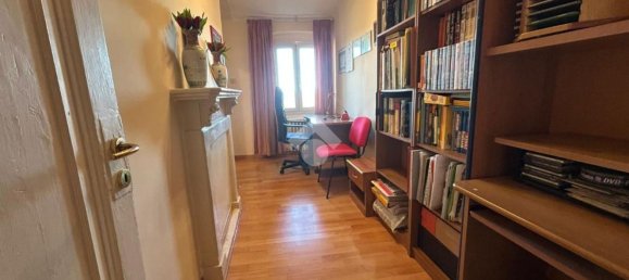 5 rooms Apartment in Perugia, Italy No. 173820 18