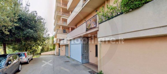 3غرفة عقار تجاري في Lanciano, Italy رقم 307503 2