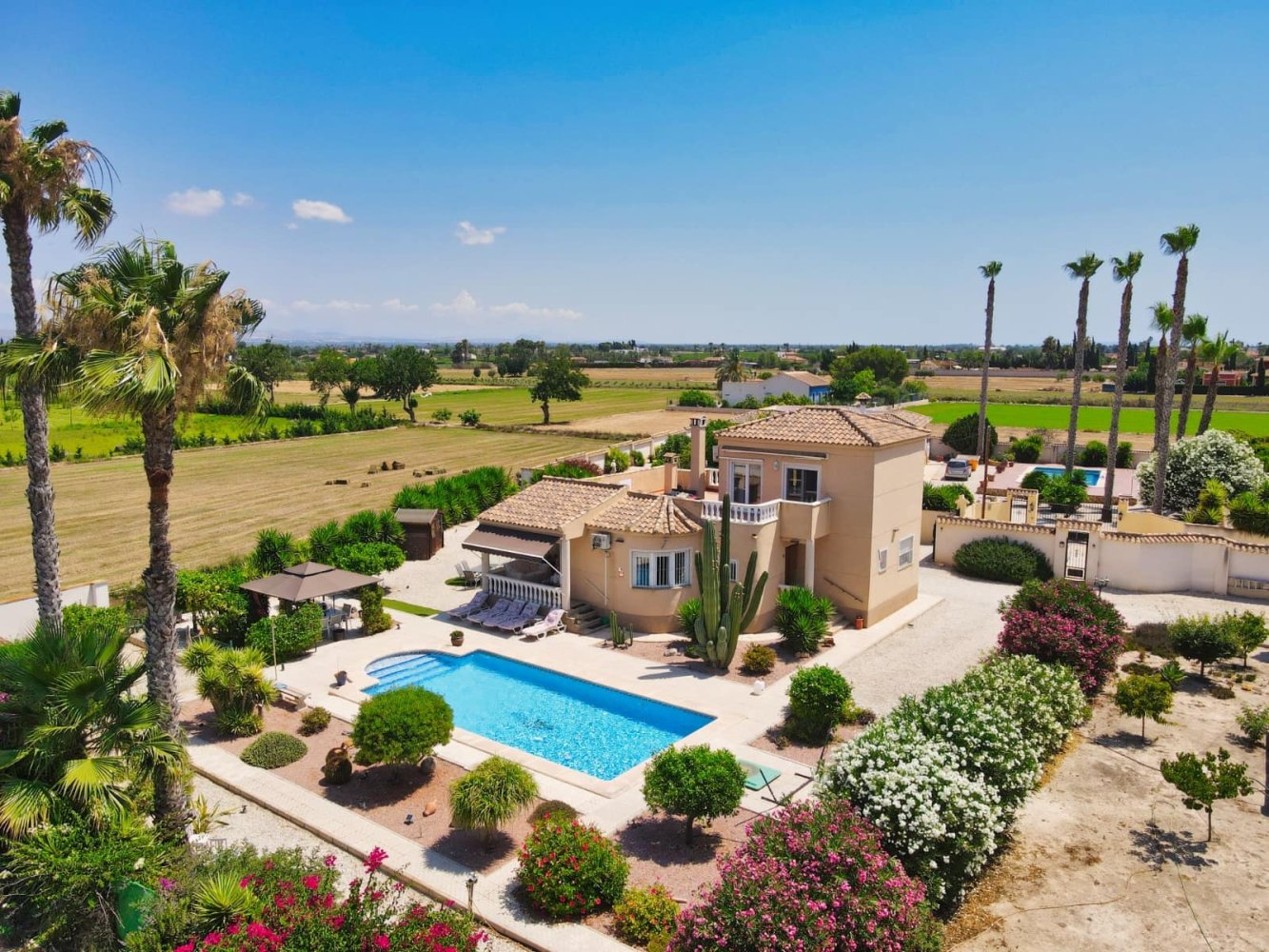 4 bedrooms House in Catral, Spain No. 210040