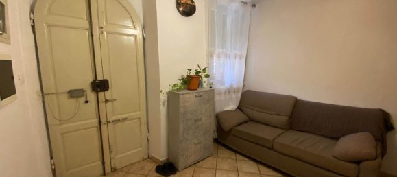 7 rooms Apartment in Pistoia, Italy No. 218616 5