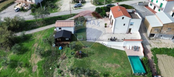 5 غرف نوم منزل في Castel Frentano, Italy رقم 52553 3