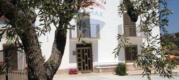 5 غرف نوم منزل في Castel Frentano, Italy رقم 52553 2