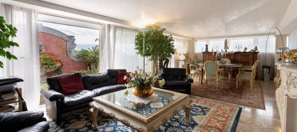 5 rooms Apartment in Venice, Italy No. 284731 2