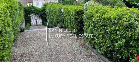 Apartamento de 8 habitaciónes en Florence, Italy No. 210379 2