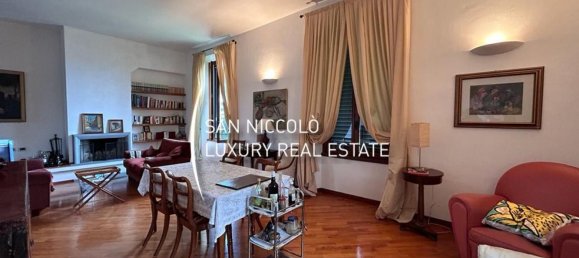 Apartamento de 8 habitaciónes en Florence, Italy No. 210379 8