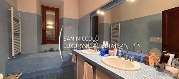 Apartamento de 8 habitaciónes en Florence, Italy No. 210379 20