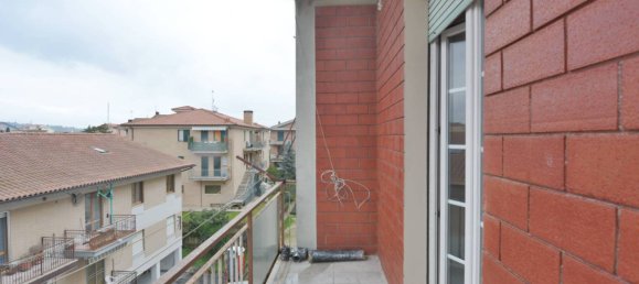 3 bedrooms Apartment in Montecassiano, Italy No. 119054 20