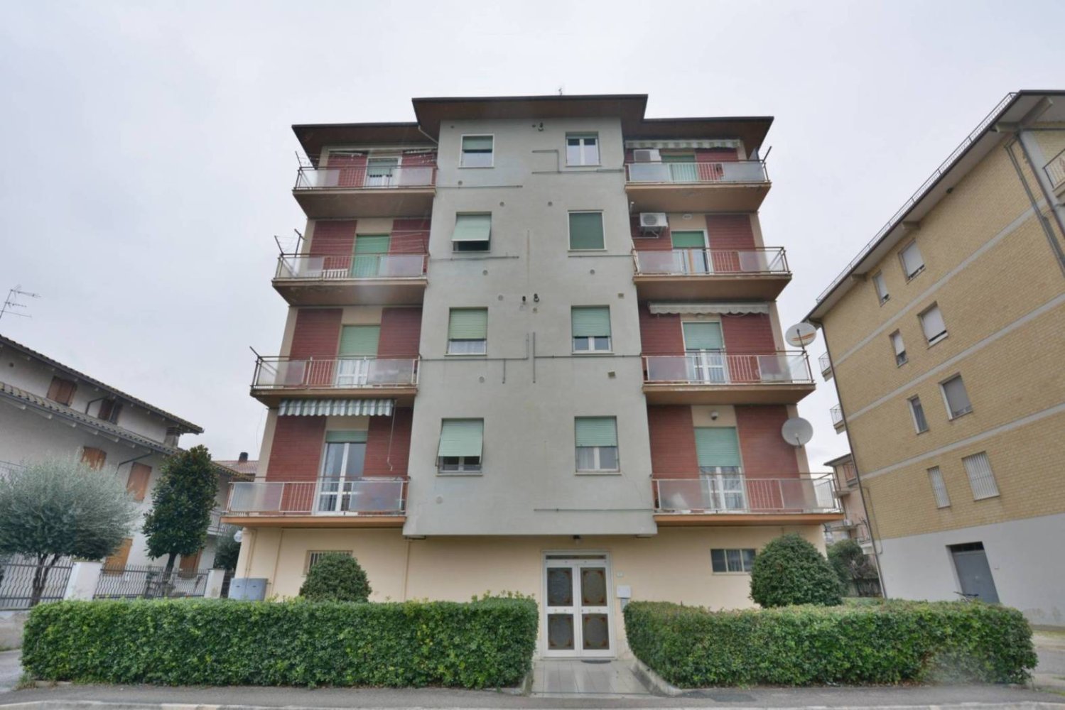 3 bedrooms Apartment in Montecassiano, Italy No. 119054