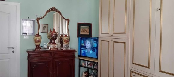 6 rooms Apartment in Pinerolo, Italy No. 221301 5