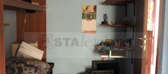 3 rooms Apartment in Fino Mornasco, Italy No. 8380 5