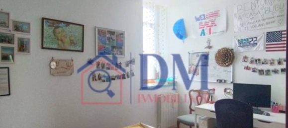 4 bedrooms Villa in Rome, Italy No. 333982 2