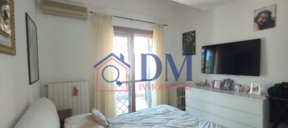 4 bedrooms Villa in Rome, Italy No. 333982 3