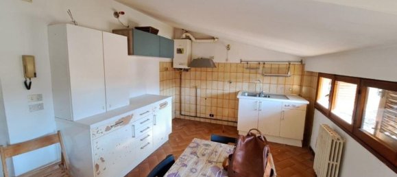 3 rooms Apartment in Florence, Italy No. 103467 15