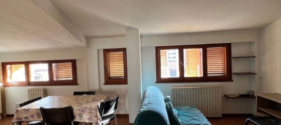 3 rooms Apartment in Florence, Italy No. 103467 13