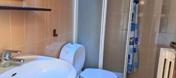 3 rooms Apartment in Florence, Italy No. 103467 3